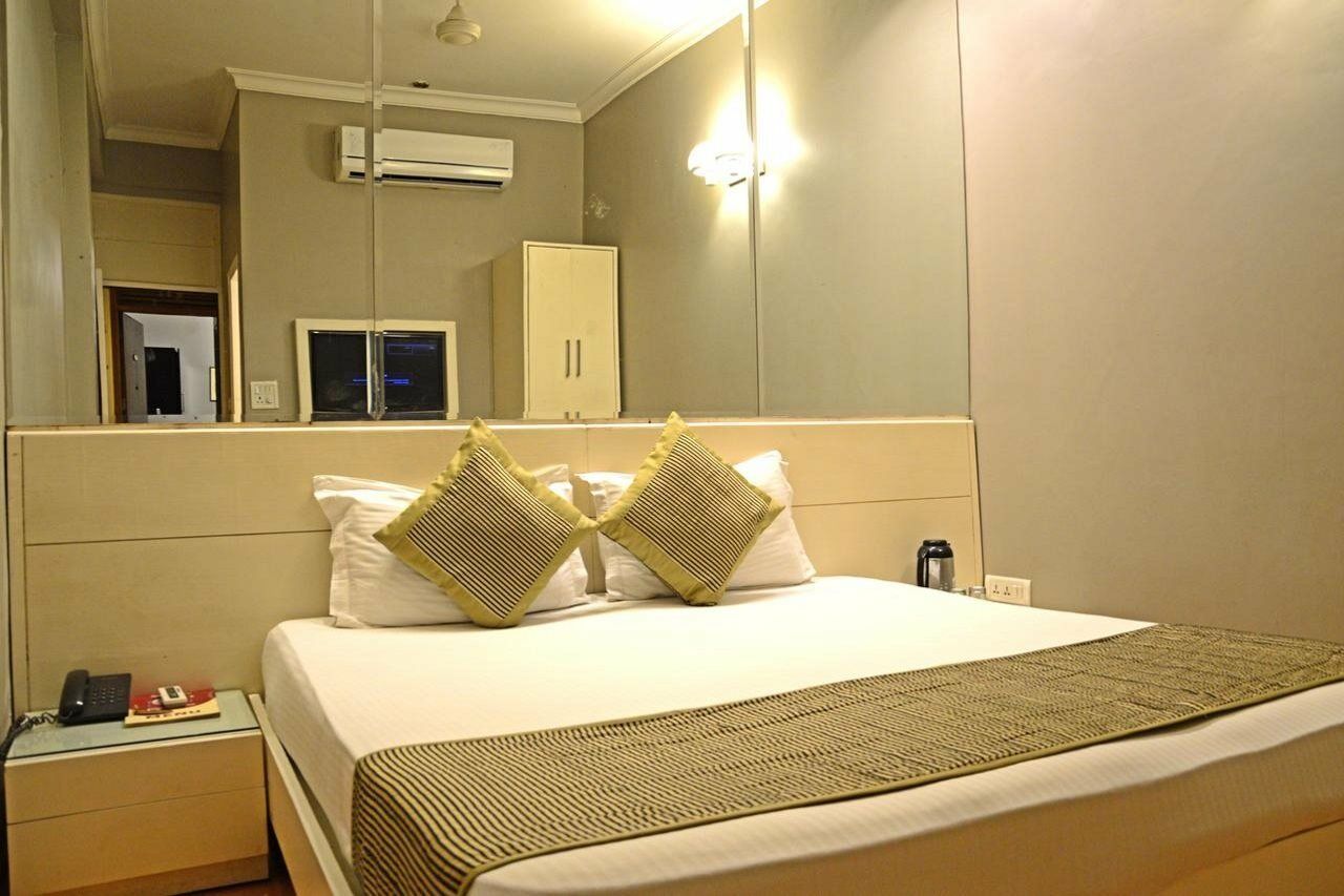 Hotel Ajanta Βομβάη Εξωτερικό φωτογραφία