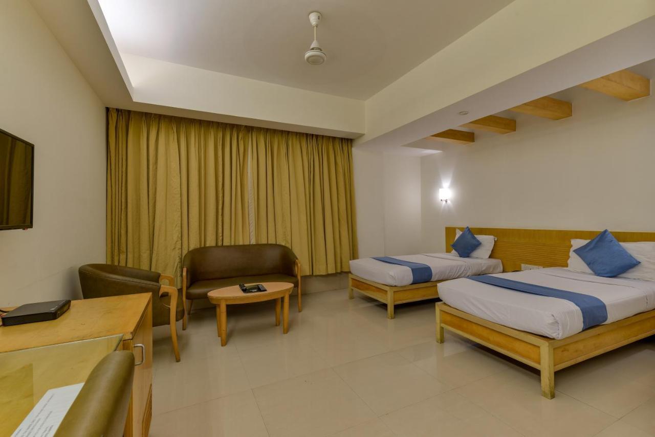 Hotel Ajanta Βομβάη Εξωτερικό φωτογραφία